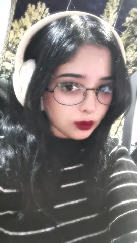 🦷🩸🦇🫀 #vampireteeth #vampteeth #goth #parati #foryoupage #officesiren #corporategoth #fyp #darkmakeup #vampgirl #chile #xyzcba #porotos  #lentejas #blackhair #gothic