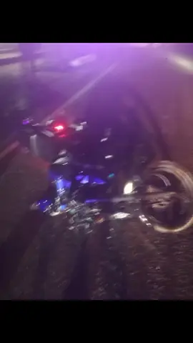 #ti̇ktok #newtrend #viralvideo. වැඩටික ඉවර කරන් පාරට දැම්ම විතරයි .. 😒😒💔