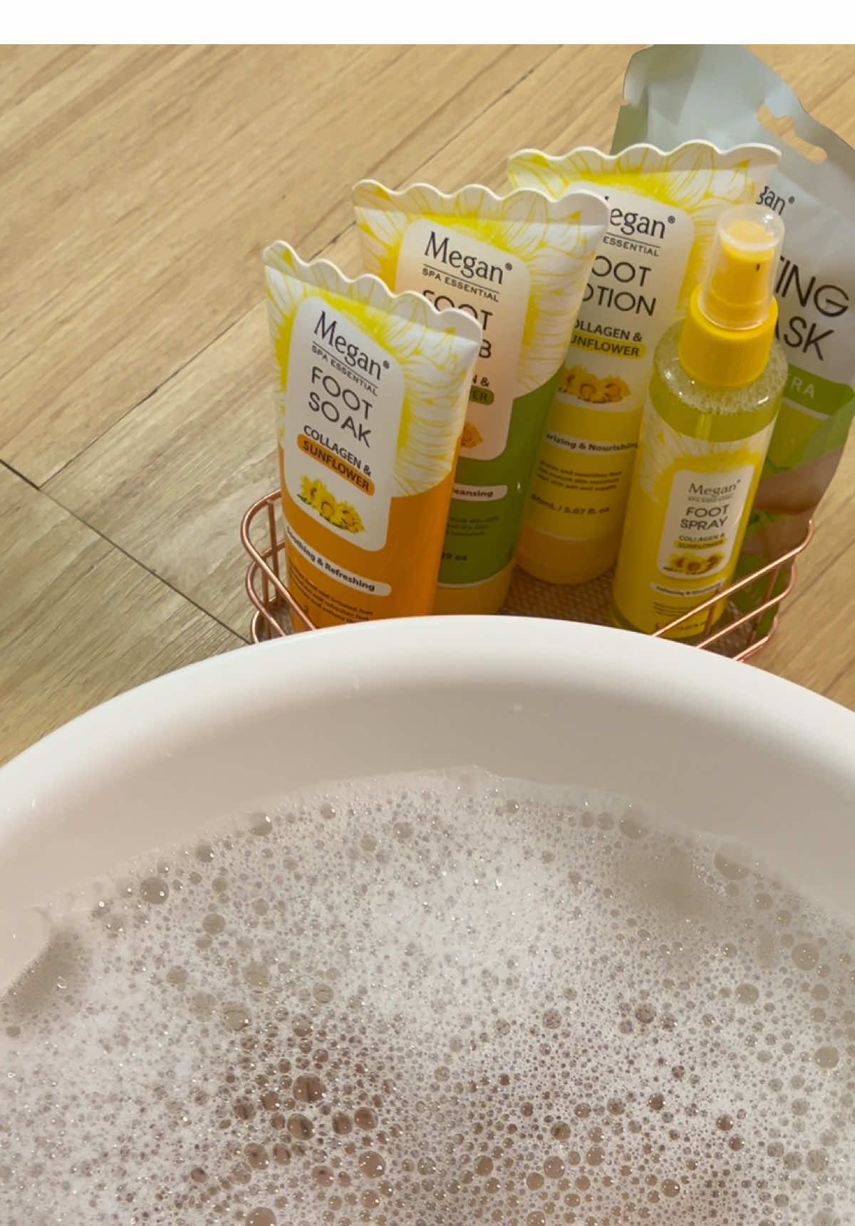Treat your feet to the care they deserve – soak, relax, and renew with Megan Foot Essentials Foot Soak. #MeganBeauty #MeganBeautyPh #MegagandaKaPa #DiySpa #spaathome 