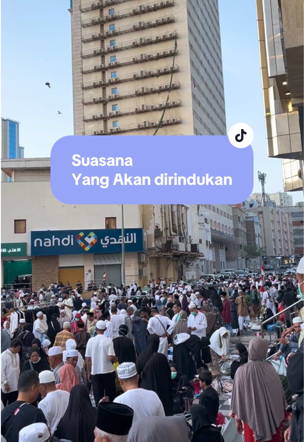 MasyaAllah pasar murah”nya Makkah di setiap pagi selepas Sholat Subuh depan Hotel Sektor 5 Indonesia 🤗  #jamaahhajiindonesia #haji2025 #hotelmakkah #fyp #fypage #lewatberanda #palingdirindukan #hajiindonesia 