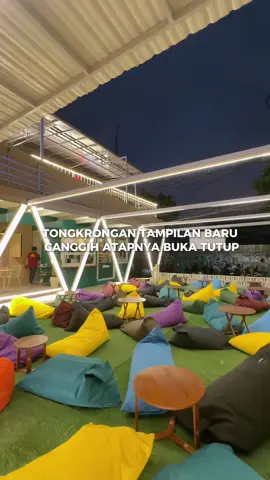 Paling BARU TONGKRONGAN CANGGIH AKHIRNYA ADA DI TENGAH KOTA SURABAYA. Atapnya bisa buka tutup rek buka sampai jam 02.00 pagi #cafesurabaya #cafesurabayahits #coffeshop #coffeshopsurabaya #surabayacafe #cafehitssurabaya #cafehits #cafebaru #cafebarusurabaya #fyp #fypシ゚ #viral #cafehopping #cafemalamsurabaya #otewekopi #otewekopisurabaya #exploresurabaya #infosurabaya #videolebihpanjang 