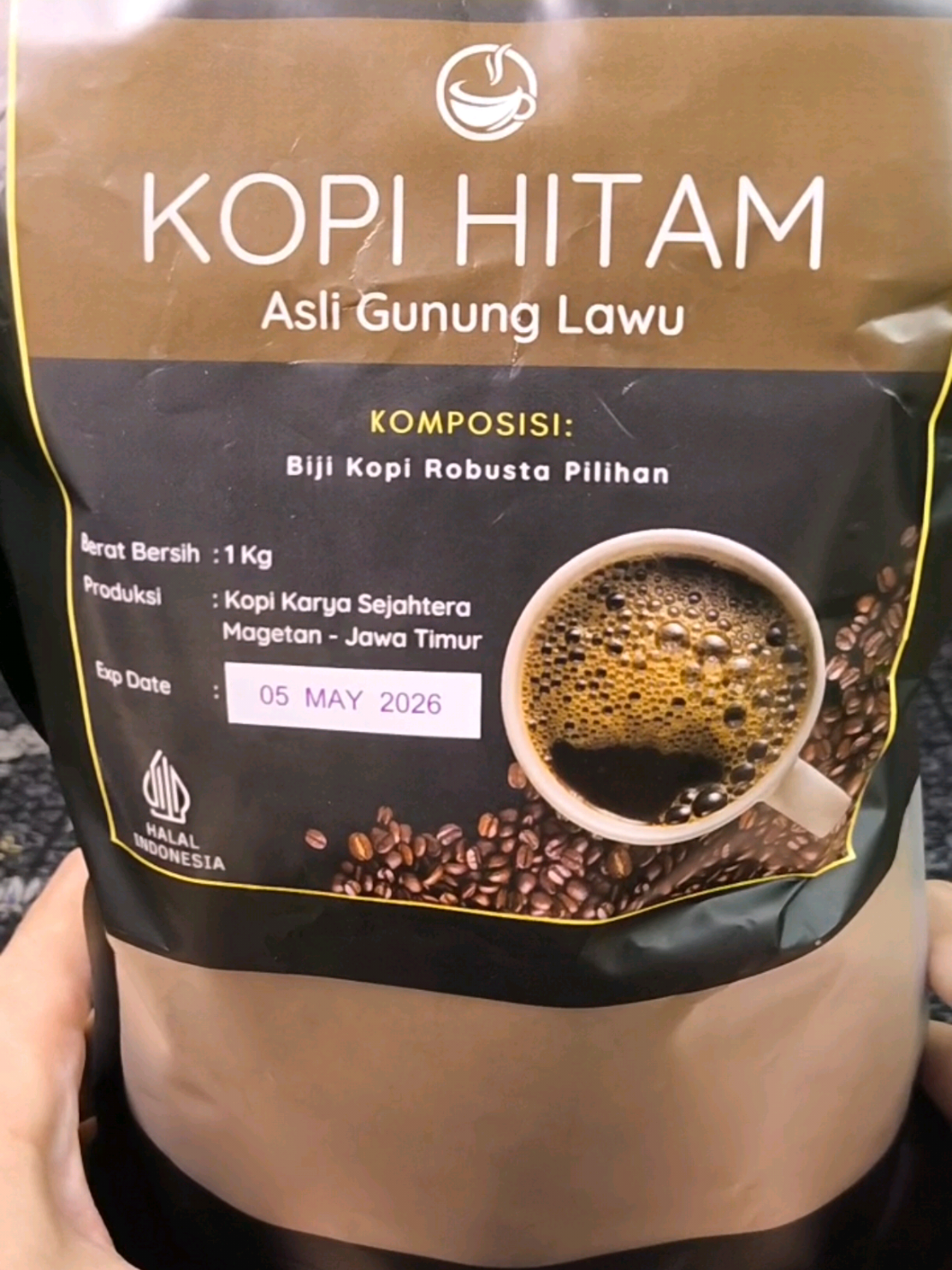Kopi Hitam Bubuk Robusta Premium Kemasan 1kg. #kopi #kopihitam #kopibubuk #kopirobusta #kopipahit #kopipait #kopitanpagula #robusta #pecintakopi #pecintakopihitam #penikmatkopi #ngopi #penikmatkopihitam #coffee #dhndryda #satukontentiaphari 