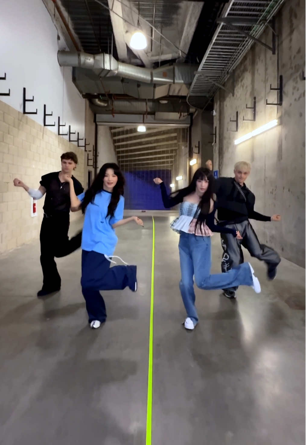 𝑇𝐼𝐿𝑇 with #Olly #Blaise #RedVelvet_IRENE_SEULGI #레드벨벳_아이린_슬기 #IRENE #아이린  #SEULGI #슬기  #dearALICE #디어앨리스 @dearALICE  #TILT #RedVelvet_IRENE_SEULGI_TILT