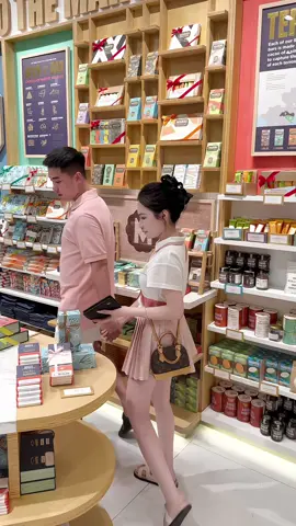 Cơm ko cần ăn quá ngon, vừa đủ là được. Quần áo ko cần quá đắt tiền, phù hợp là được. Tiền ko cần quá nhiều, đủ dùng là được. Nhưng nhất định phải có nhiều sức khoẻ và phải được sống cùng người thương mình ❤️❤️❤️ #fybシ #trending #nhactrend 