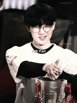 fanboy của ảnh đỉnh cỡ này.. #fanboy #faker#viper #xh #viral 