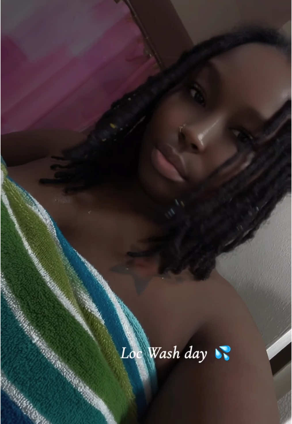 #locs #washday #washedhair #loccare #locjourney #locstyles #locsoftiktok #locstylesforwomen #cleanlocs #naturalhair #fyppp 