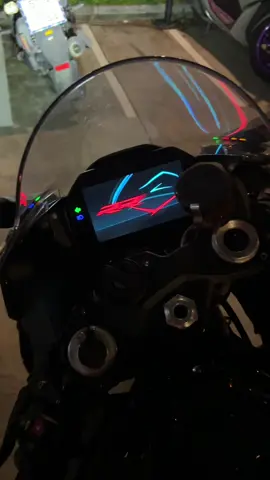 Love this bike. #s1000rr #superbikes #thankyou #bmwthai #0problems #bmwthailand #BMW #bkkrace #bangkokthailand #bmwmotorrad #bikeracing #bsbraceway #bmws1000rr 