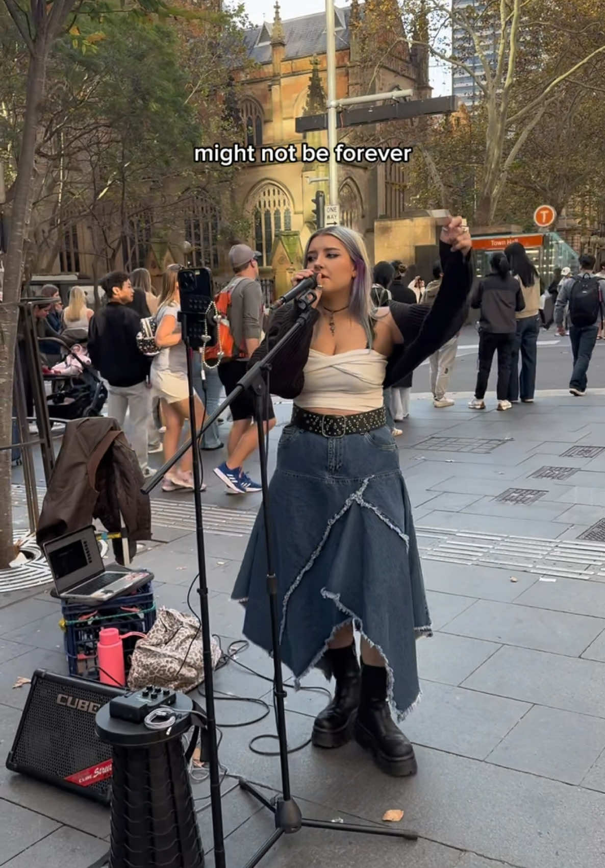 birds of a feather 🪶💖 • • • #busker #sydneybusker #busking 