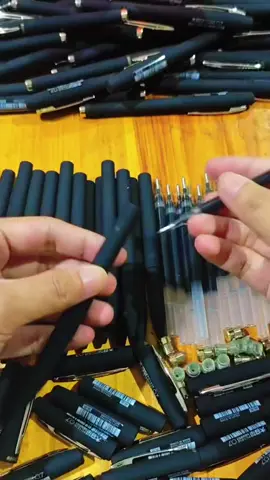 原子筆組裝 還有少量名額 趕緊私信我拿貨吧！#手工活在家做 #增加收入 #找工作的女孩們 #全台免費配送 #寶媽兼職 