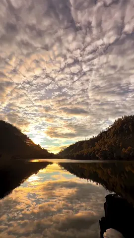 Magical Ranu Kumbolo, 25.5.2025 Some places are human medicine.  You spend an hour with them an everything feel better.  Video @prettyshafiera #goldenhour #sunrise #glasslake  #ranukumbolo #gunungsemeru #lumajang #malang #bromo #semeru3676mdpl #pejalansantai #naturelover