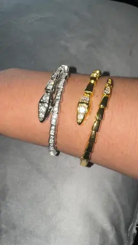 Delicadas y muy delicadas pulseras 💯👌