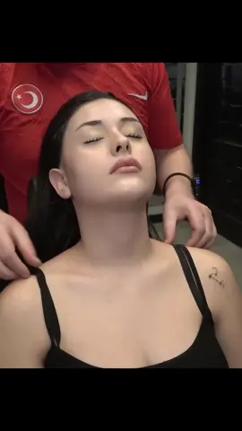 #creatorsearchinsights  therapy massage  #headmassage #headmassageasmr #indianmassage #asmr #setsfiang #asmrheadmassage #bodycracks #sleepy #indianheadmassage #therapy 