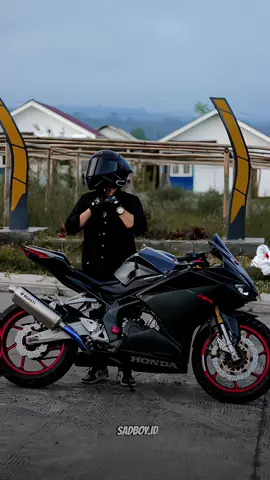 Tanggapan kalian tentang cwok yang hobi motoran gmna ? @Afian Lee #fyp #cbr250rr #cbr #trendingsong #trend #afianlee 