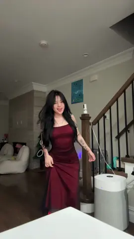 Asian baddie hitting the Hip Shaking Trend 🔥 #ShawtyCentral #fyp #asian #baddie #sexy #dancing #trending #curvy 
