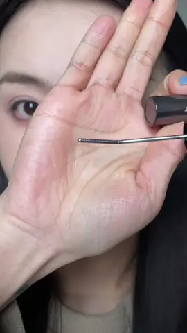 Mascara besi yang bisa bikin bulu mata lentik maksimal!🖤 #finecurlingmascara #mascara #judydoll 