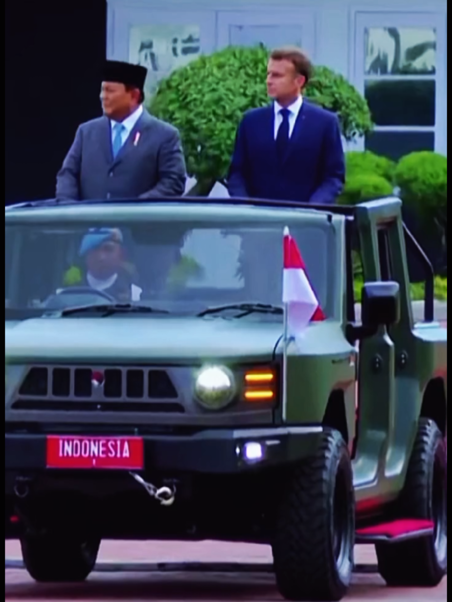 Presiden Prabowo dan Presiden Macron di Akademi Militer Magelang, 29 Mei 2025 #prabowosubianto #emmanuelmacron 