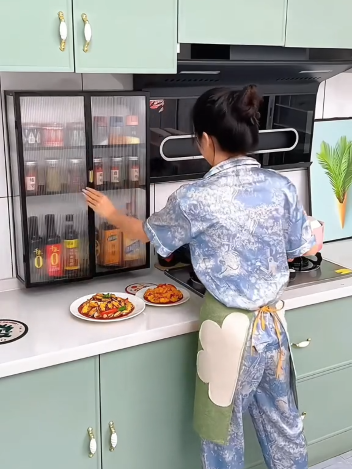 Kệ để gia vị nhà bếp thông minh. #giadungtienich #dogiadungthongminh #kededogiavi #kegiavinhabep