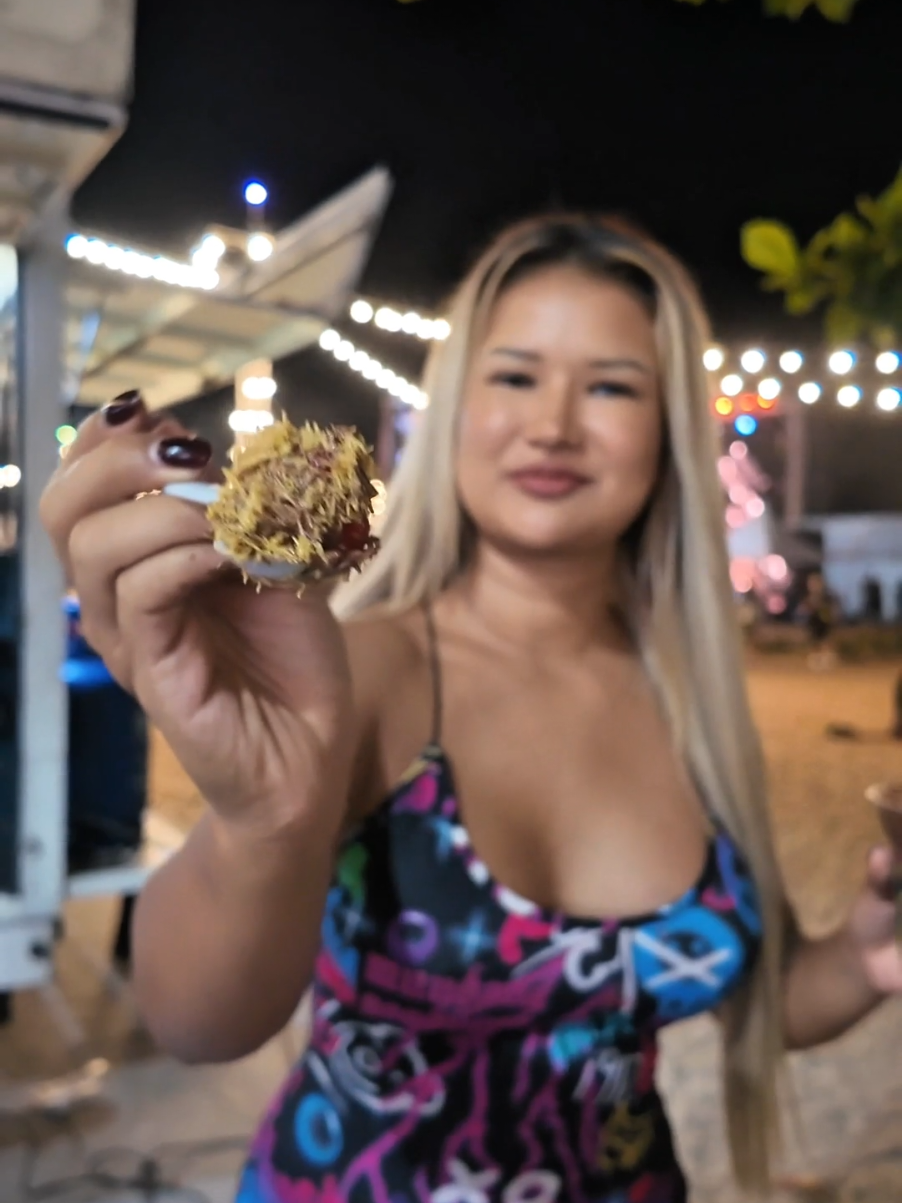 High class Thai 🇹🇭 street food 🍦🍰 #lunaxthai #thai #thailand #trending #thaiwomen #thaigirl #thaigirls #asiangirls #asianbeauty #asian #streetfood #desert 
