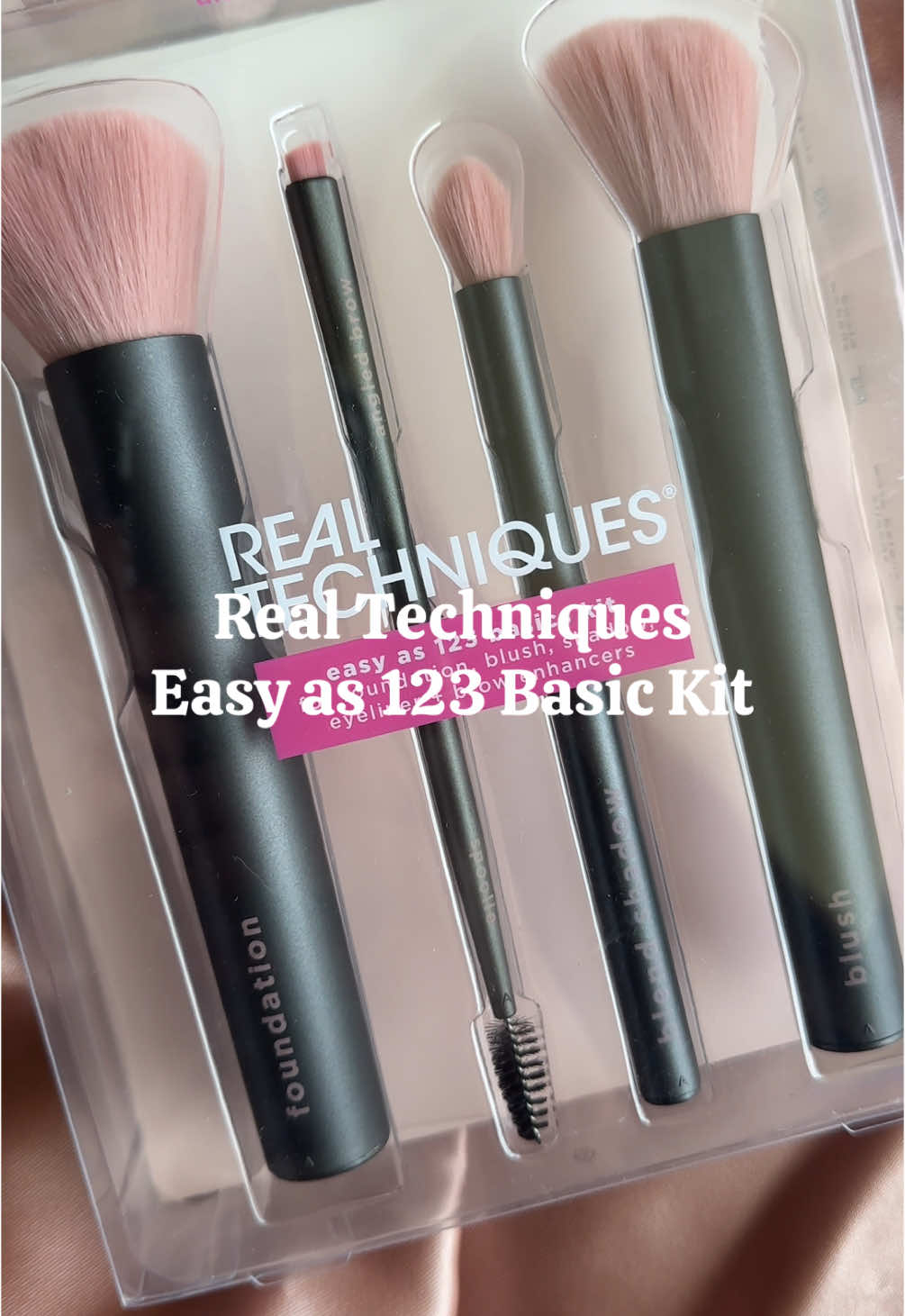 Real Techniques  Easy as 123 Basic Kit #realtechniques #basickit #makeupbrush #makeup #brushset #fyp 