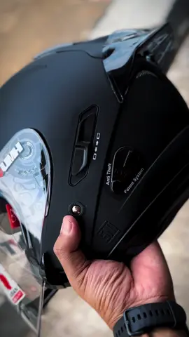 Yang Hitam Emang Paling garang 🥶 #helmdoblevisor #kytgalaxyflatr #helmkyt #helmviral