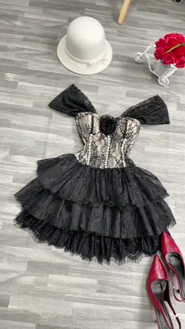 Xinhhh #thoitrangnu #reviewquanao #phoidoxinh #váyxinh #đầm_xinh #váy #vayditiec #damhottrend #damxinh #outfit #xuhuong 