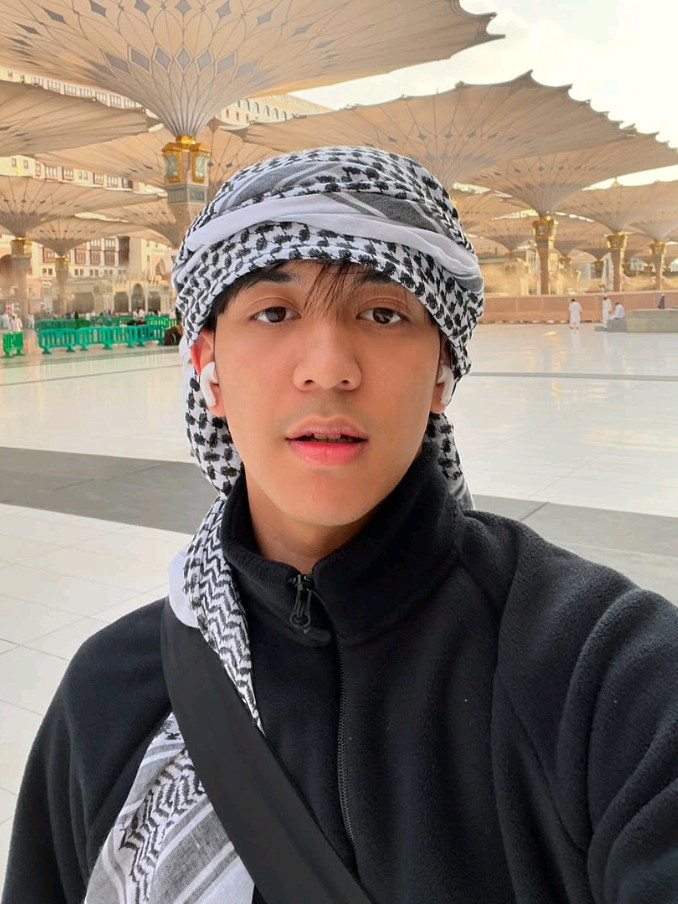 foto foto umrah abun sungkar 2024 #abunsungkar #abun #abunclip #umrah #ibadahumrah #umrah2024 #mekkah #madinah 
