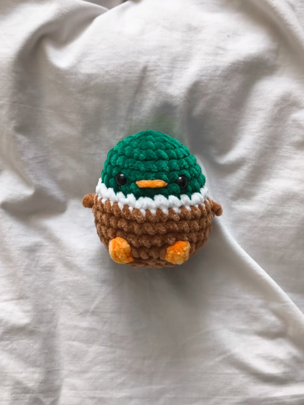 Pišite mi u komentarima koju ptičicu sledeću da napravim ⬇️🩷🐥🦆 #plisana #igracka #plisanaigracka #patka #patkica #crochet #srbija #heklanje 