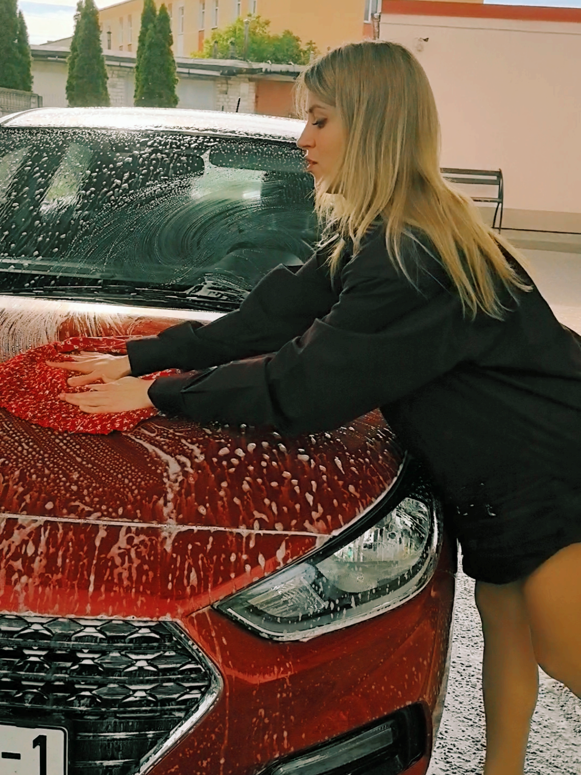 Блондинка на автомойке 🙈 #funny #girl #auto #carwash 