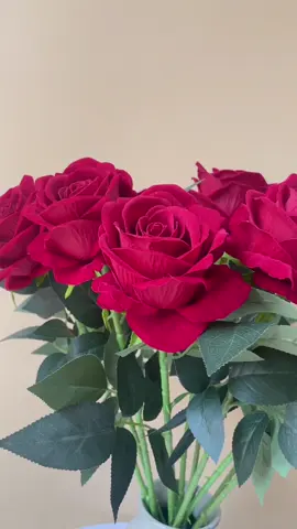 Hoa hồng nhung thân nhựa cành cao 65cm #thuylinhnem #trangtrinhacua #decor #xuhuong #hoahongnhung 