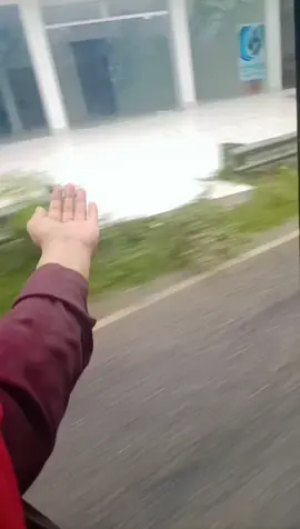 চলো এক দিন বৃষ্টি ভিজি#tiktokindia #mimmone #tiktokbangladesh🇧🇩 #mimmone #tiktokindia #foryou #tiktok #viralvideo 
