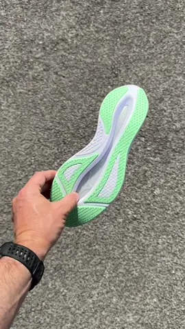 Mizuno Rebellion Flash 2 Incredibly fast and lightweight.  Featuring a 35mm of dreamy ‘Enerzy Lite+’ cushioning and a full length glass fibre reinforced wave plate.  Available today from Pro Direct Running. #mizuno #prodirect #Running #runningshoes 