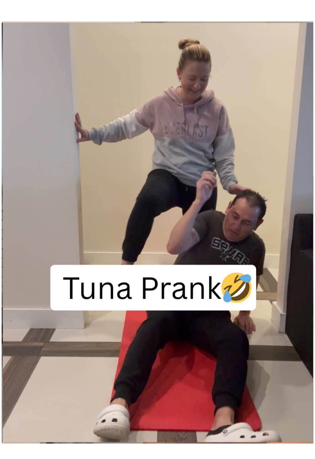 Today, we pulled off the classic tuna prank on my hubby, and let me tell you, he did NOT enjoy it! 😂 To say he was less than thrilled would be an understatement. The look on his face was priceless as he tried to process what was happening. Definitely a memorable moment! Who’s up for the next prank? 🎉 #prankwars #tuna #husband #hubby #prank #marriedlife #toofunny #smellgood 