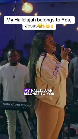 You deserve everything Lord😭🙌 cc: @Warehouseworshipuk  #worshipmusic #worship #worshipsong #halleluyah #halleluyahchallenge #christiantiktokcomunity #gospel #gospelsongs 