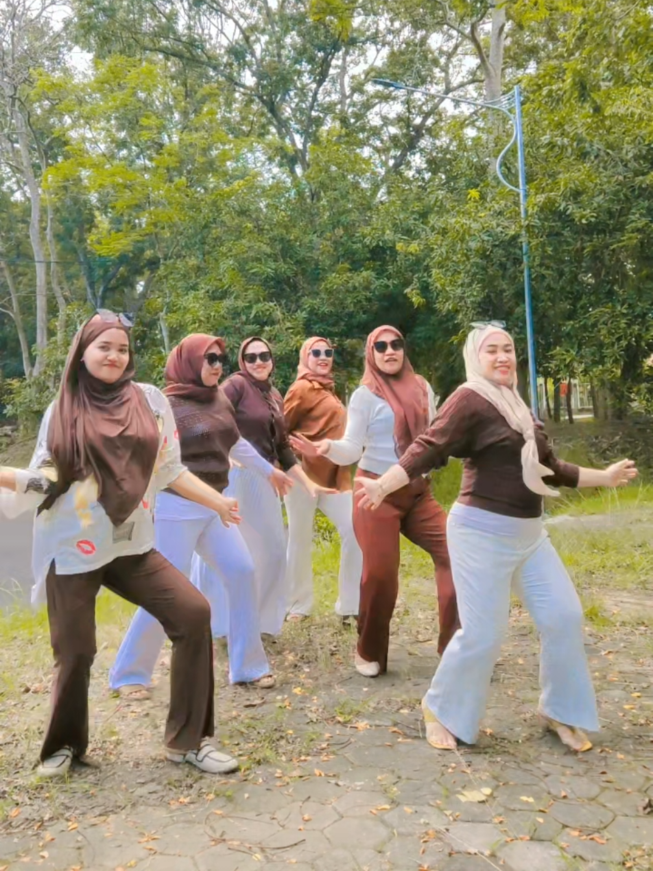 Yuk siapa yg mau ikutan ? biar makin ruwed wkwkwk #foryoupage #bollywooddance #trending #foryoupage_tik_tok #foryoupage_tik_tok 