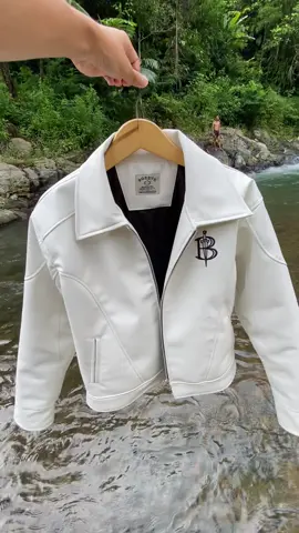 jaket kulit ganteng !!