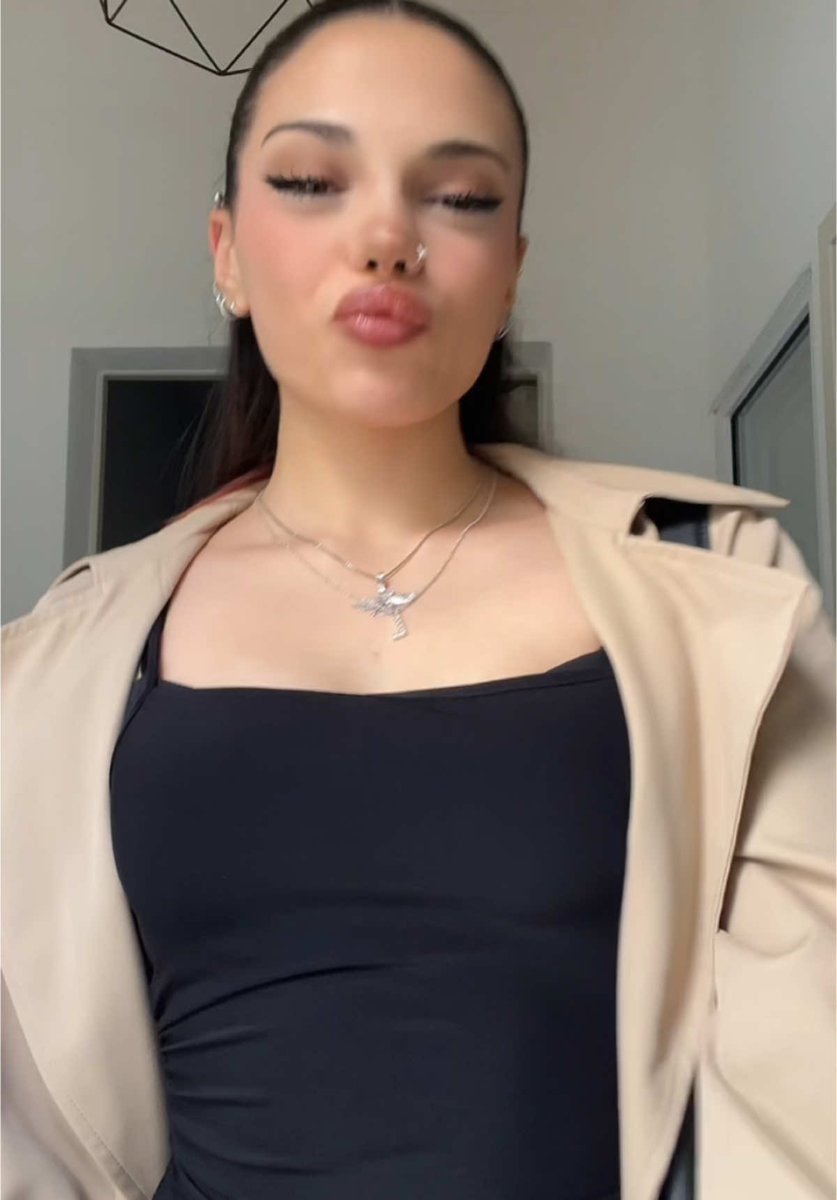 ولی زمانی که این آهنگ ترند بود>>                                                                                                                                                                                                                                                                                                                                  .                                                                                                                                                               .                                                                                                                                                 #fyp #foryou #فوریو #iran  