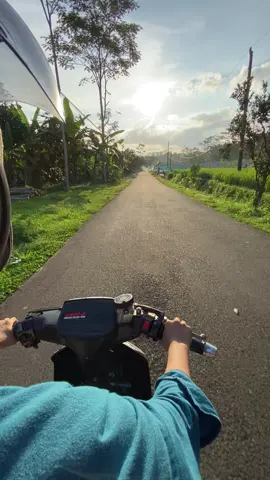 wes pasrah aku #2stroke #fizr #setoryfizr #fizrindonesia #fyp #masukberanda #4u 