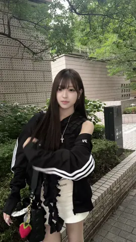 これヒカルさんの隣で踊る勇気はなかったよ🙄笑笑