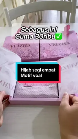 Kasih hampers ke bu guru pasti kepake bangett mewah dan banyak pilihan motifnya🤗✨🌸🫶🏻 #affiliate #hijab #hijabsegiempat #hijabvoal #hampers #veizhahijab #cuantanpabatas 
