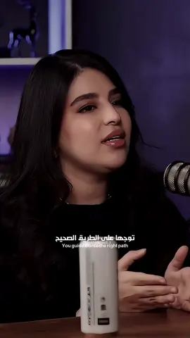 الوحدة أفضل بكثير،،من أن تجالس أشخاص يجعلون قلبك يتألم...✌️