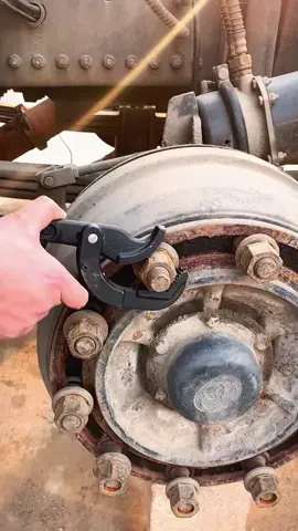 Universal Wr#goodthing #toolstoday #tools #DIY #foryou #maintenance #fyp #goodtool #worktools #use #tiktok #good