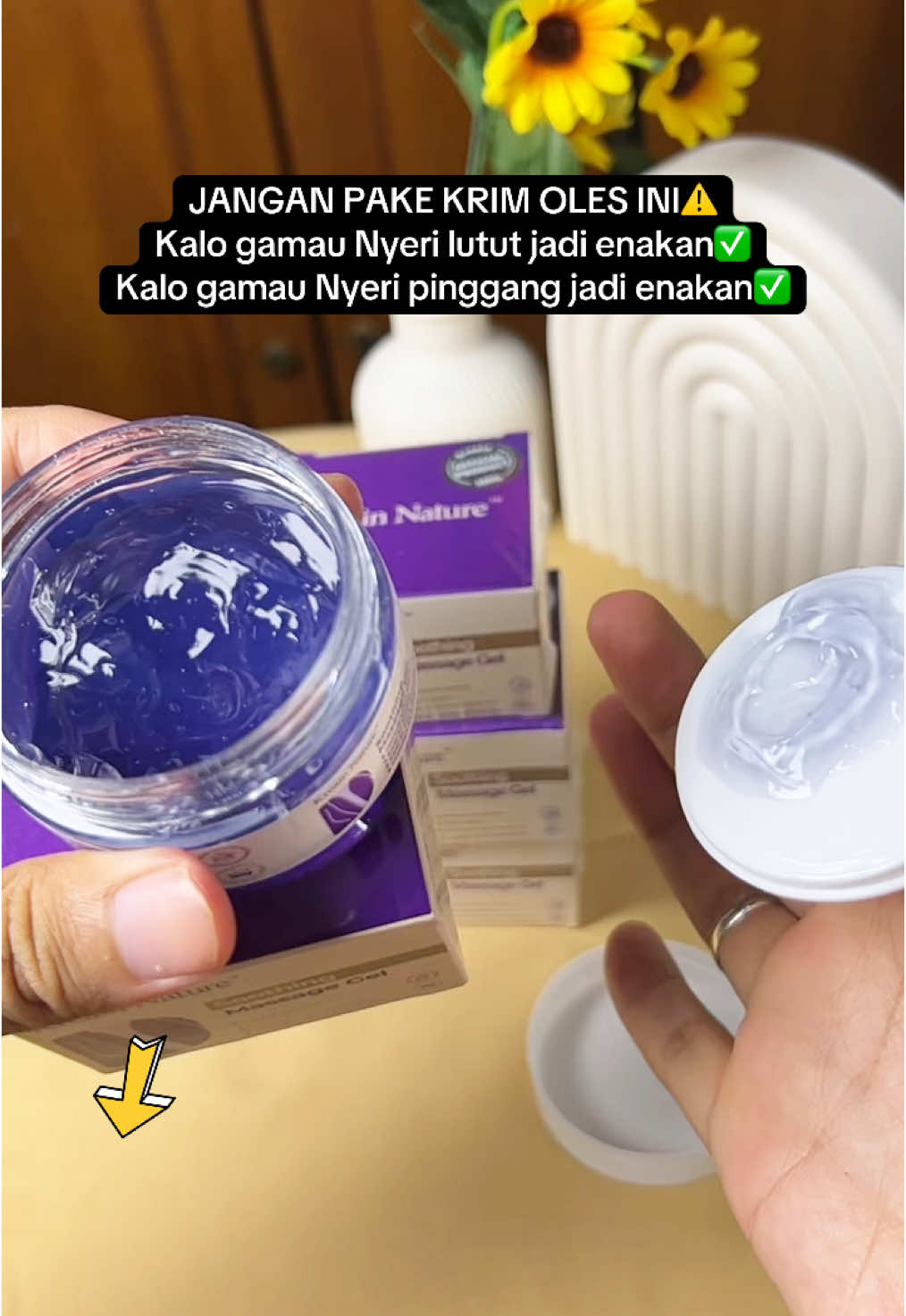 Lutut dan pinggang Nyeri itu jangan dibiarin ya⚠️ olesin krin kreain ini aja, nanti bangun tidur jadi enakan lagi 😍#kreainnature #nyerisendi #gelnyerisendi #creamsendi #nyeriotot #pegalpegal #nyerilutut #nyeripinggang #peredanyerisendi #cuantanpabatas #reinnsa 