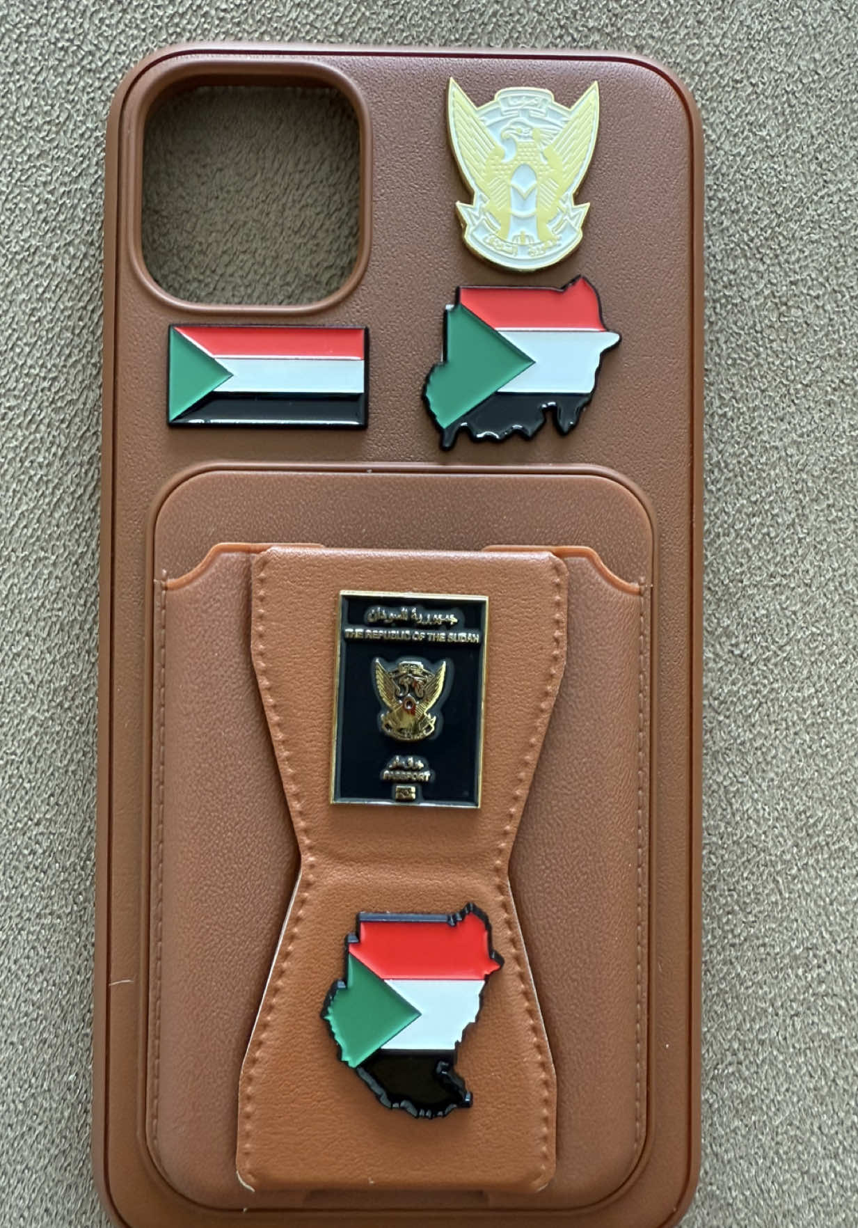 ستيكرات و ملصقات تلفون السودان المعدنية 🇸🇩 متوفرة الان للطلب التواصل عبر الخاص♥️ التوصيل متوفر في الامارات و سلطنة عمان #اكسسوارات #السودان #السودان🇸🇩 #fyp 