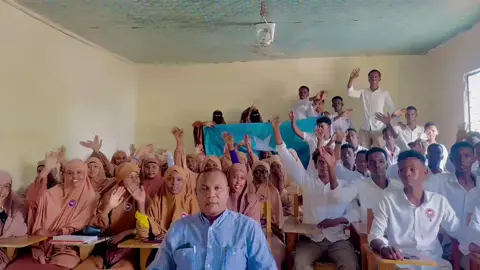 Maamule mukhtaar oo iDin.leh📚📝👋#schoolmuqdisho🙏