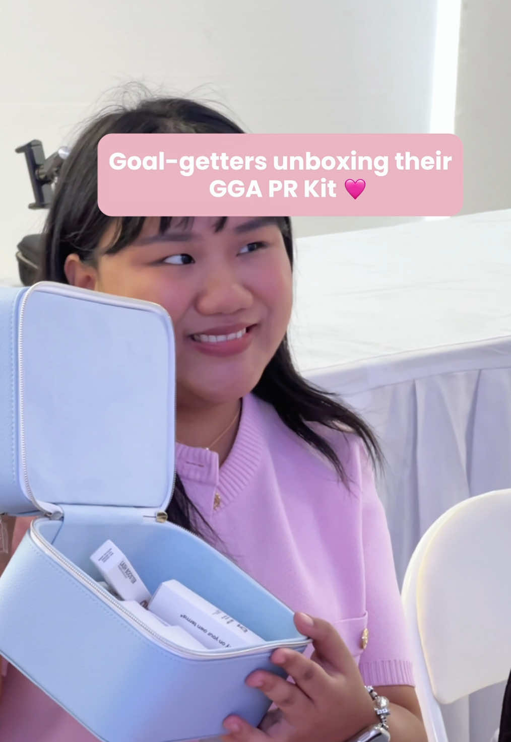 All smiles from our Goal-Getters Academy Batch 1 as they finally get their hands on their exclusive GGA PR kit! 😍✨️💖 #grwm #getreadywithme #GRWMCosmetics #GRWMGoalGettersAcademy #GGABatch1 #beauty #makeup
