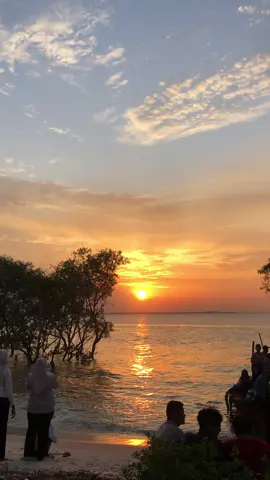 indah banget plis yg pergi sore ini gk rugi#fyppppppppppppppppppppppp #foryou #fypage #4u #xyzbca #pantaibelacanbatubara #pantaivibes ##pantaibelacan 
