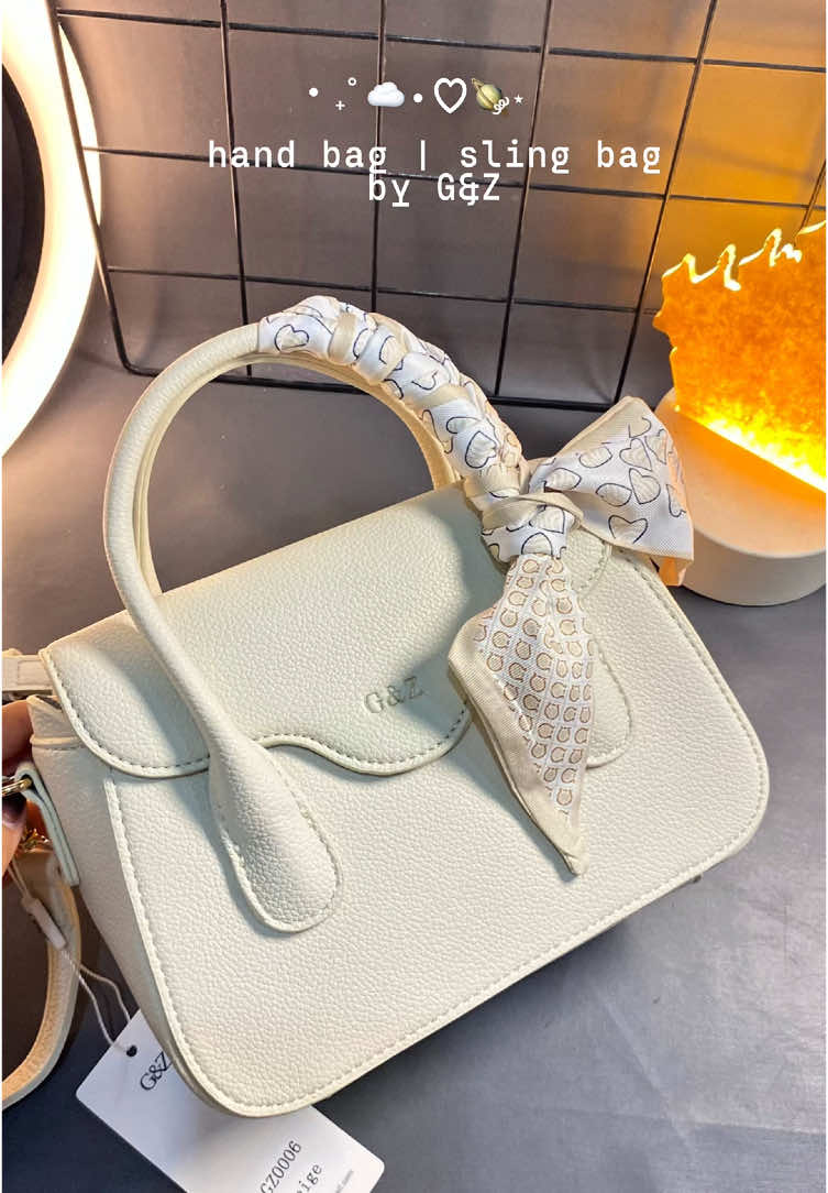 aduu cakep bgt ini tasnya🫣😔 udah free syal jugaa🤍🤍  #tas #handbags #slingbag #tasputih #taswanita #tasmurah #GZ #rekomendasitas #koleksitas #tasselempang #taswanitamurah #tasmini 