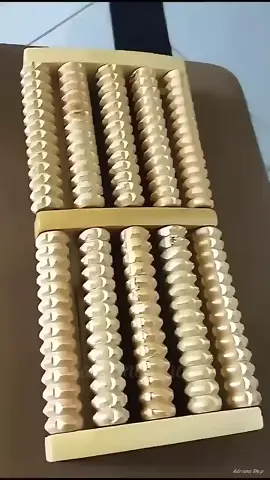 Massageador Para Os Pés Massagem Dor Pé Rolo Madeira Fascite Compre agora e receba no conforto de sua casa! #massagem #massagemrelaxante #massagemterapêutica #relaxante #pés #massagens