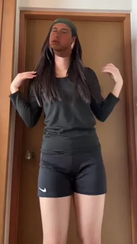 たまにはダンス動画もあり？😊❤️#むちむち #わがままボディ #短パン #パジャマ #女子 #ヒートテック #界隈 #大学生 #jd #女子大生 