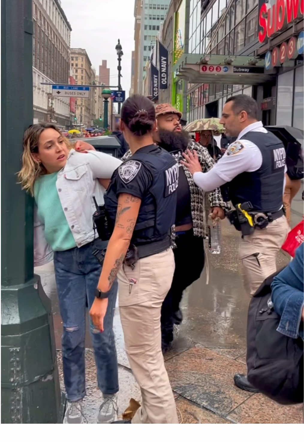 Heart-breaking moment: a Hispanic mother is taken away, separated from her beloved little girl. The daughter cries in agony. The pain in their voices says it all. 💔 I don’t know the full story—but I do know that no child should feel this kind of fear.  This could be ICE related. I can’t tell if she’s just a tourist or illegal immigrant. Anyone know what happened? #HumanRights #ImmigrationStory #FamilySeparation #MigrantVoices #JusticeForFamilies #EmotionalVideo #ProtectChildren